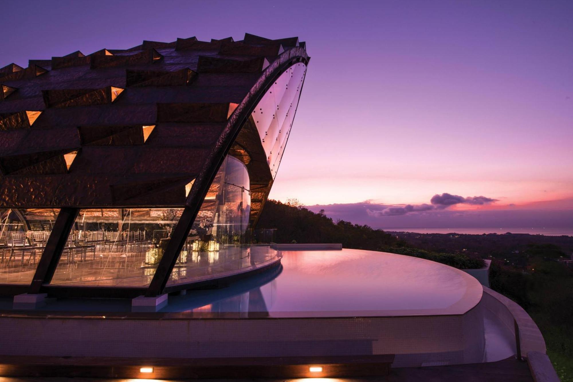 Renaissance Bali Uluwatu Resort & Spa Ungasan Exterior foto The Sky Bar at the Bvlgari Resort, Bali