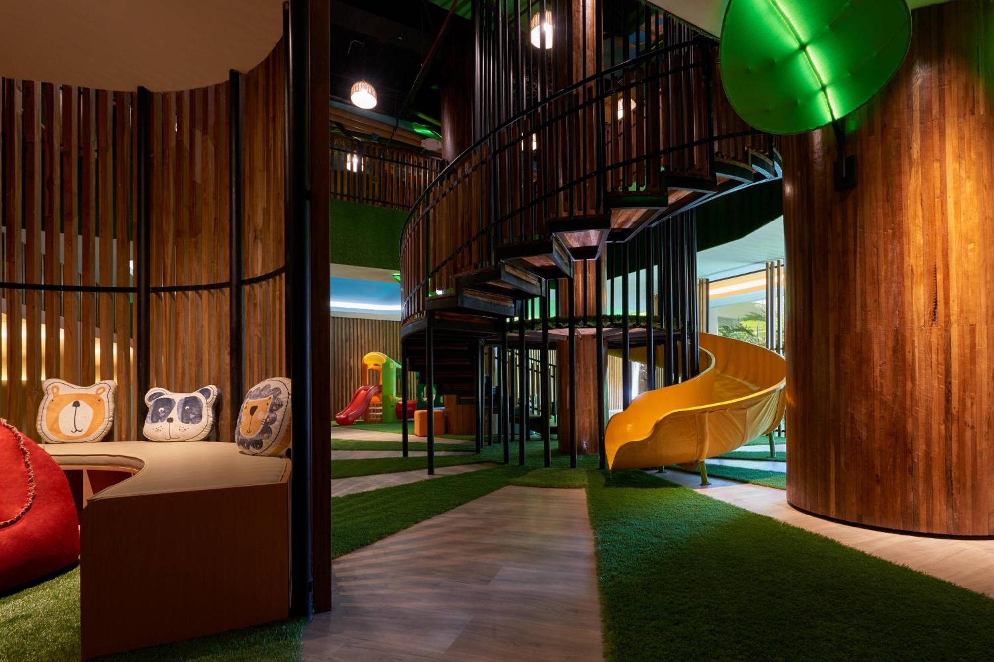 Renaissance Bali Uluwatu Resort & Spa Ungasan Exterior foto The children's club