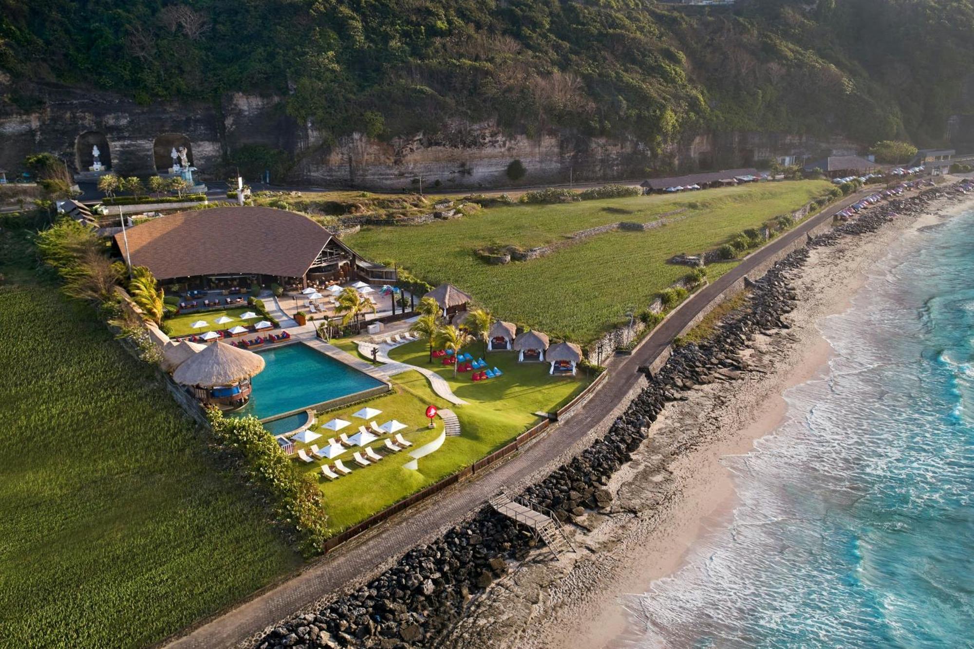 Renaissance Bali Uluwatu Resort & Spa Ungasan Exterior foto Aerial view of the resort